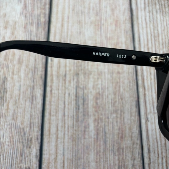 Quay Australia Glossy Black Cat-Eye Sunglasses - Picture 4 of 4